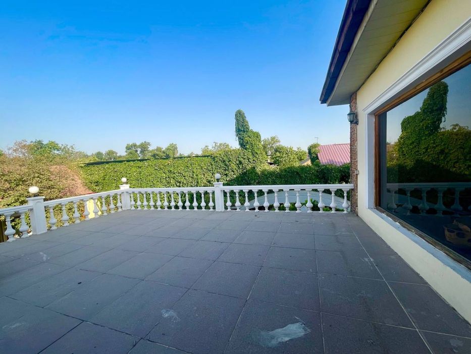 Аренда уютного домика с летним бассейном недалеко от Аэропорта (н953)