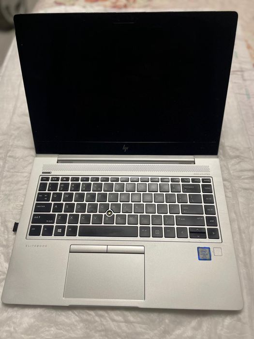 Vând laptop hp elitebook