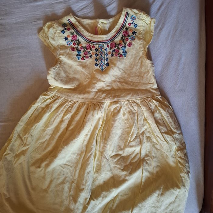 Дрешки за момиче 122/128