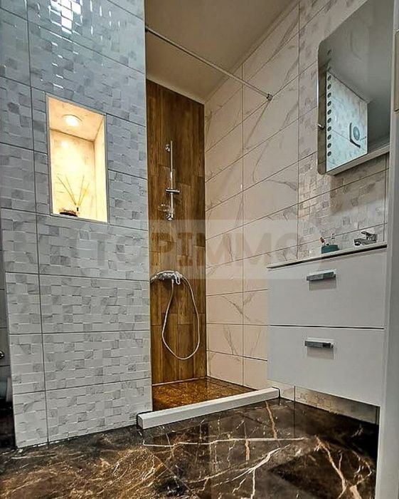 Продава се Тристаен апартамент в Обзор - 101 кв.м за 1832 €/кв.м - Снимка #10
