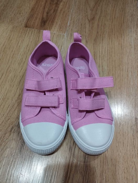 Високи сникърси  sinsay + подарък