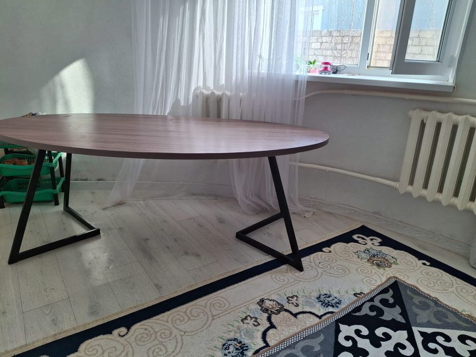 Стол сатылады жағдайы өте жақсы