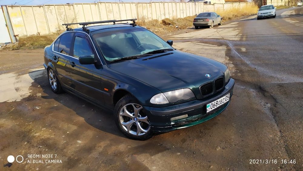 Срочно продам BMW 320I