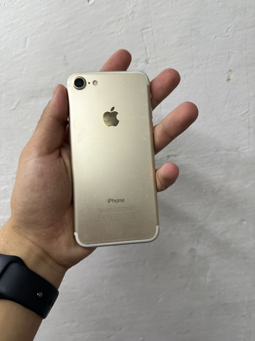 Продам iPhone 7 16G