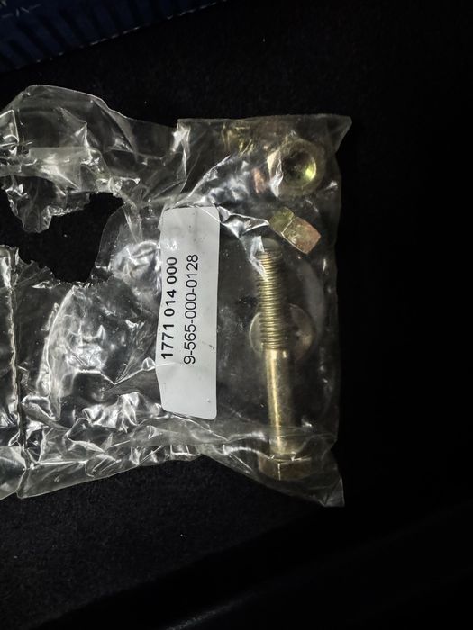 Продаю амортизаторы для mercedes W210 avantgarde