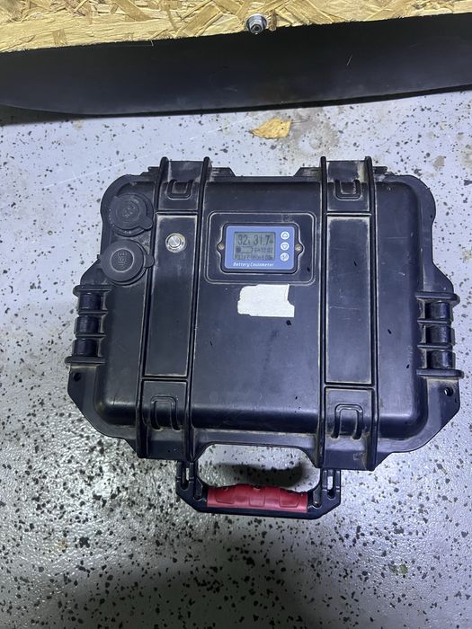 Поодам аккумулятор с автономкой