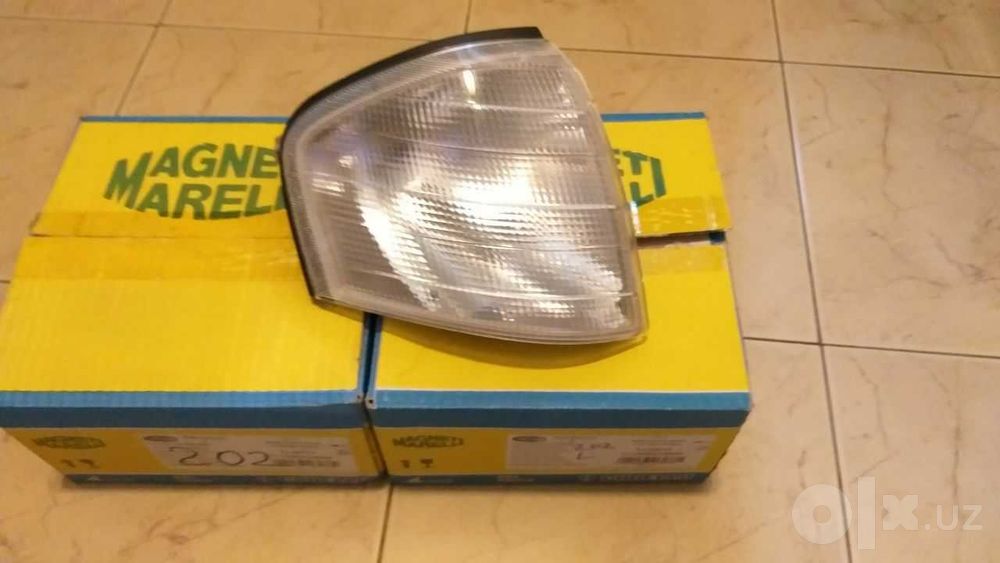 Поворотники (правые 2 шт) на Mercedes Benz W202