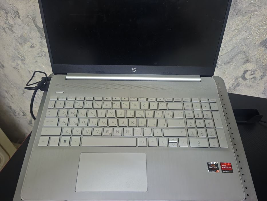 Продам ноутбук hp