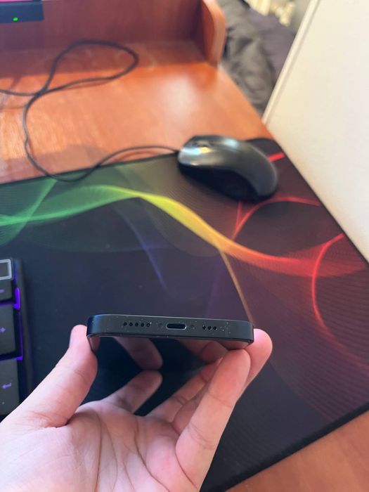 Продам Айфон 14 128гб