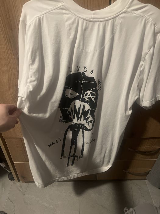 Тениска Luda много запазена!