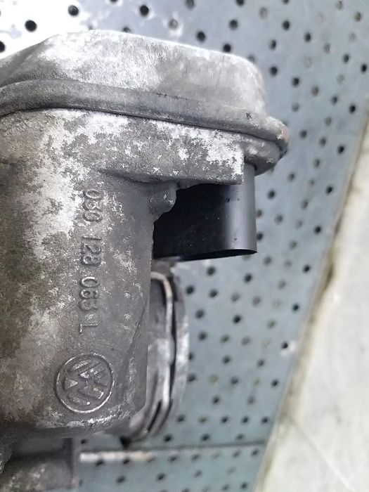 Clapeta acceleratie 2.0 crd dodge journey 03g128063l