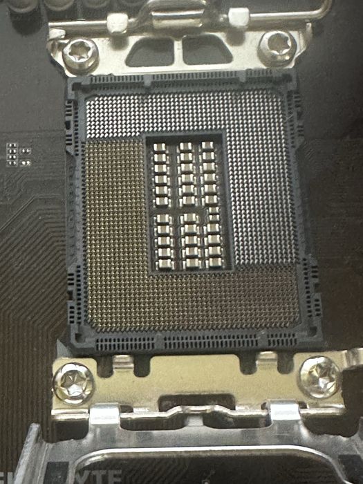 Kit 32gb ddr4 gigabyte b760m, i5 12500