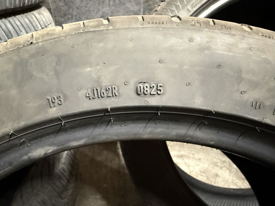 Pirelli 245/45/18