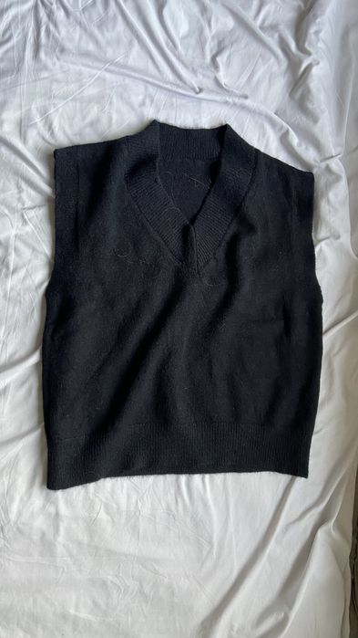 Продам Жилетку,водолазку,кардиган, кофта