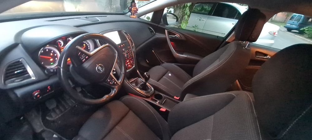 OPEL Astra 2011 — imagine 5