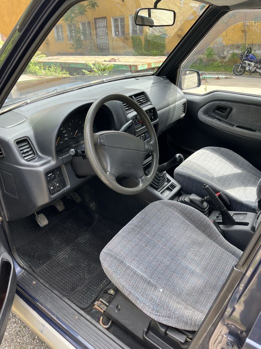 Suzuki Vitara 2.0 V6 климатик , теглич , бързи и бавни