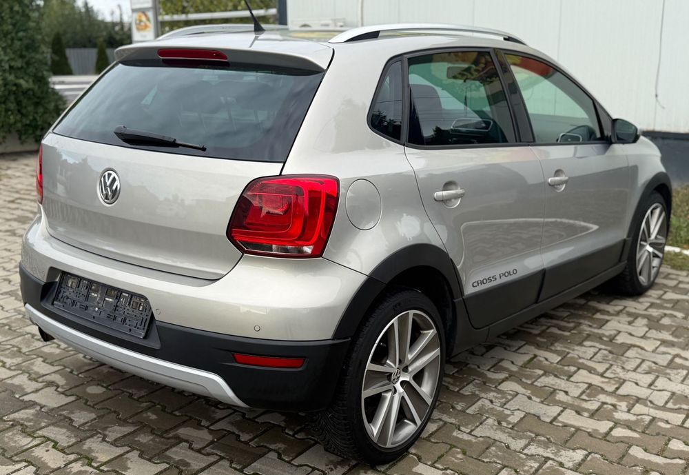 Volkswagen Polo 2011 diesel, 5.337 € — imagine 3