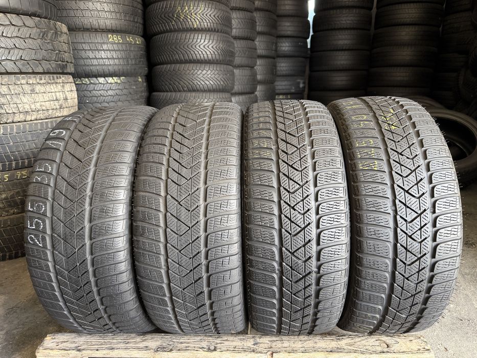 4 anvelope iarna 255/35/19 + 225/40/19 , Pirelli , RunFlat !
