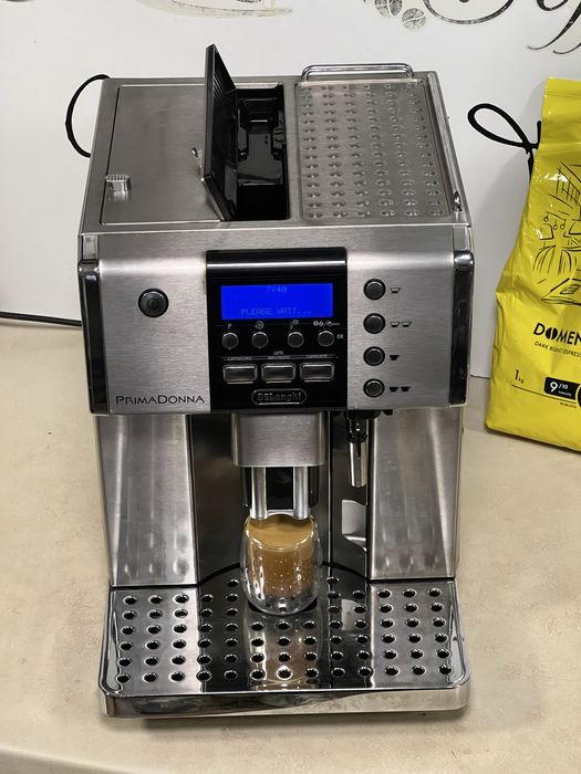 Кафемашина кафе автомат delonghı Primadonna