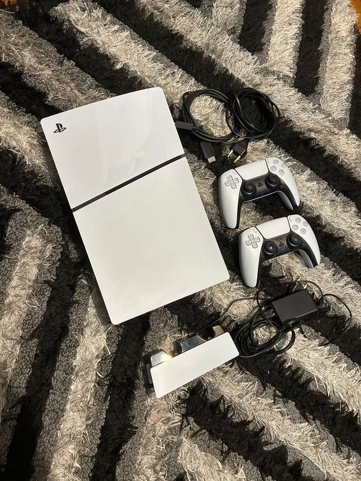 • PlayStation 5 • PS5 •
