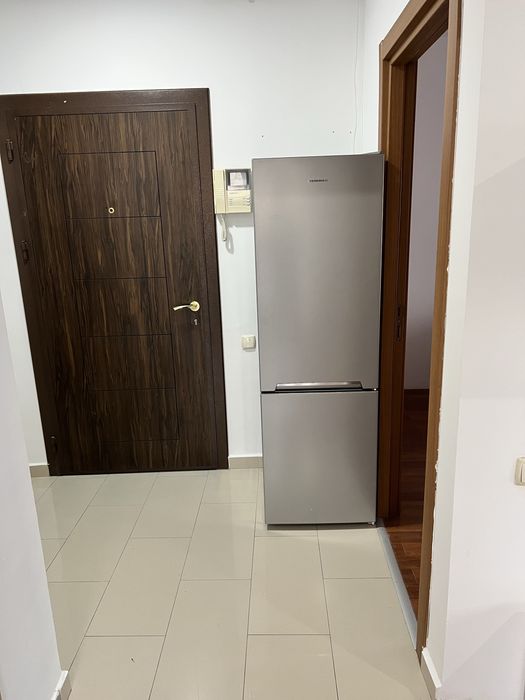 Inchiriez ap.2 camere decomandat, 40 m2, mobilat si utilat Cosmopolis