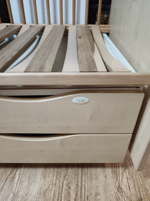 Pătuț bebeluș se vinde în  stare foarte bună