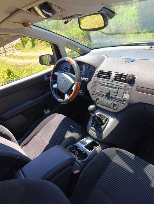 Vând sau schimb Ford C-Max 2004