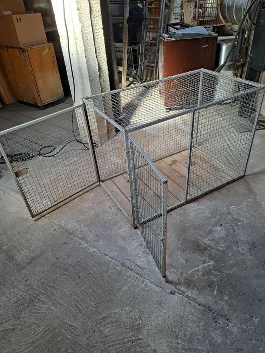Продавам клетка за куче