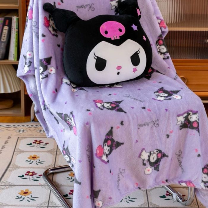 Подушка и плед Куроми