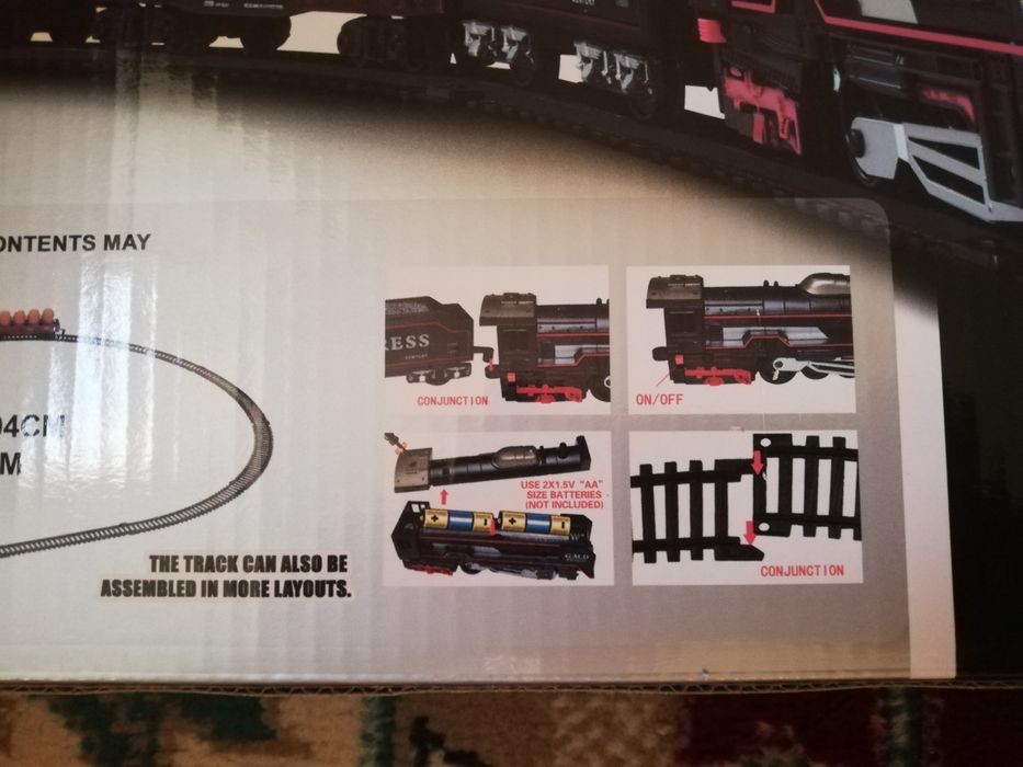 Продам поезд игрушкыный