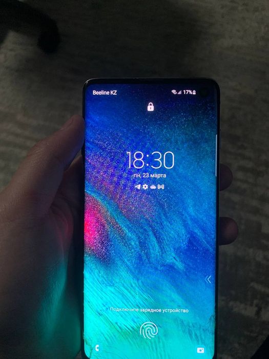 Продам самсунг с10