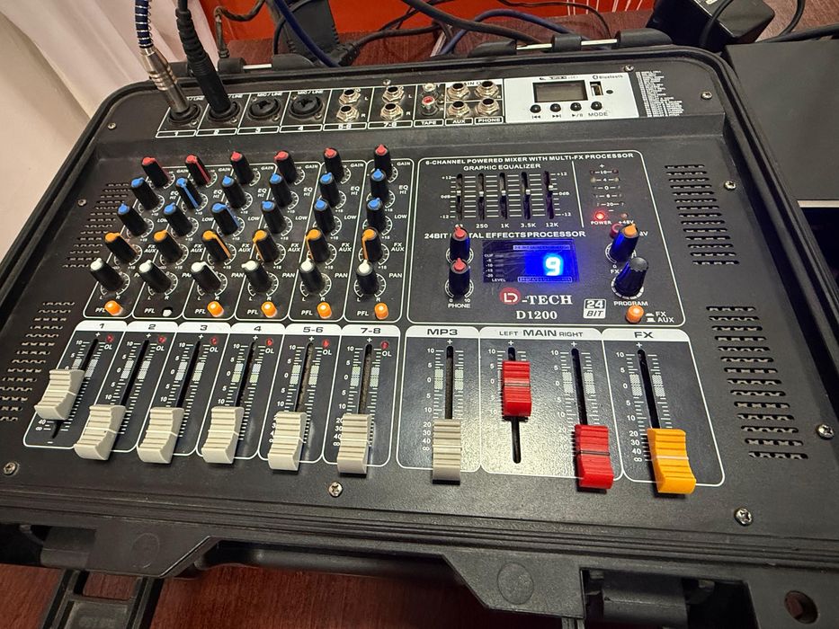 D-Tech микшер, микшерный пульт, 1200ватт