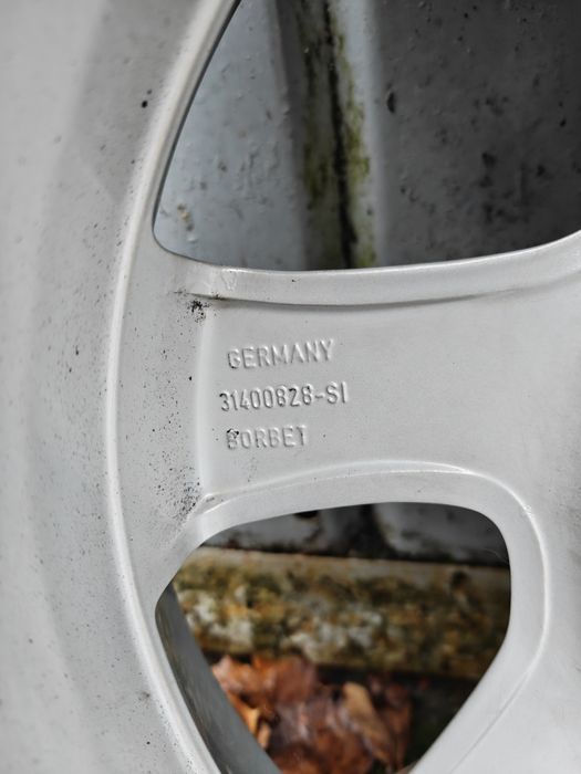 Vand 4 jante Volvo  R17 OEM (Originale)