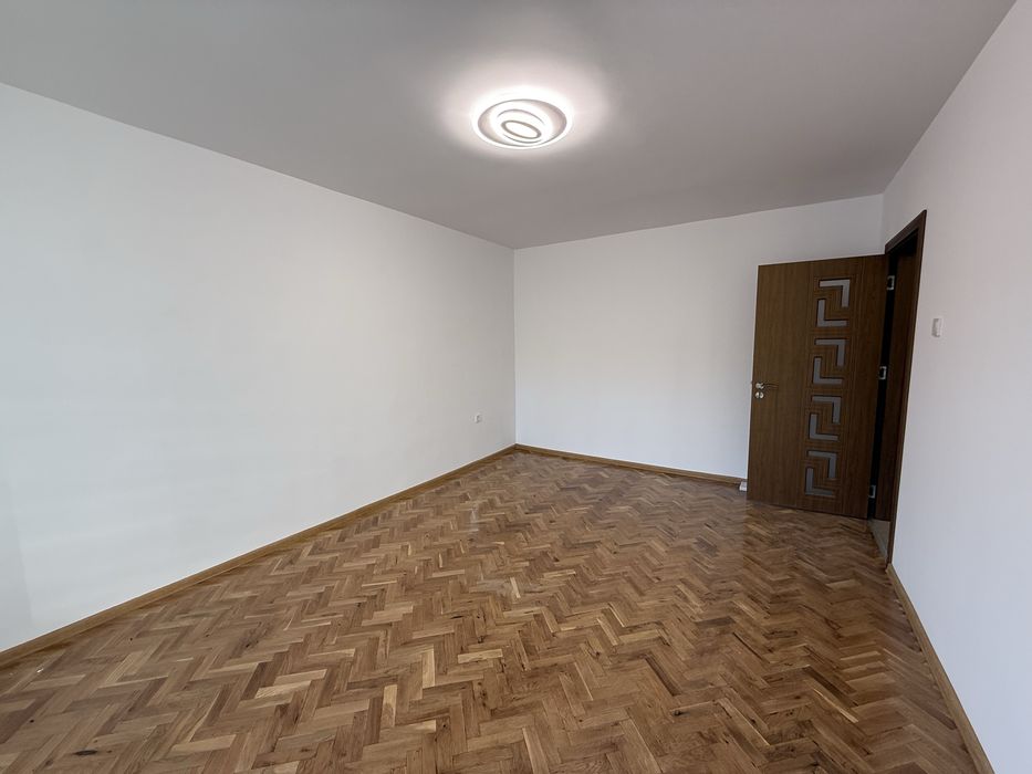 Двустаен разширен Здравец Изток