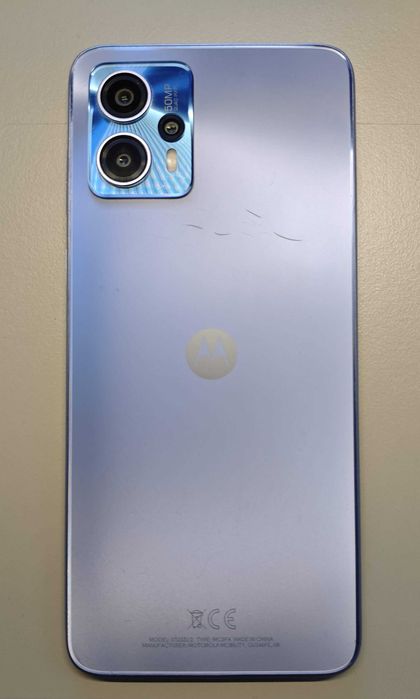 Motorola Moto g13, 128GB, 4GB RAM, Lavender Blue – Stare foarte bună
