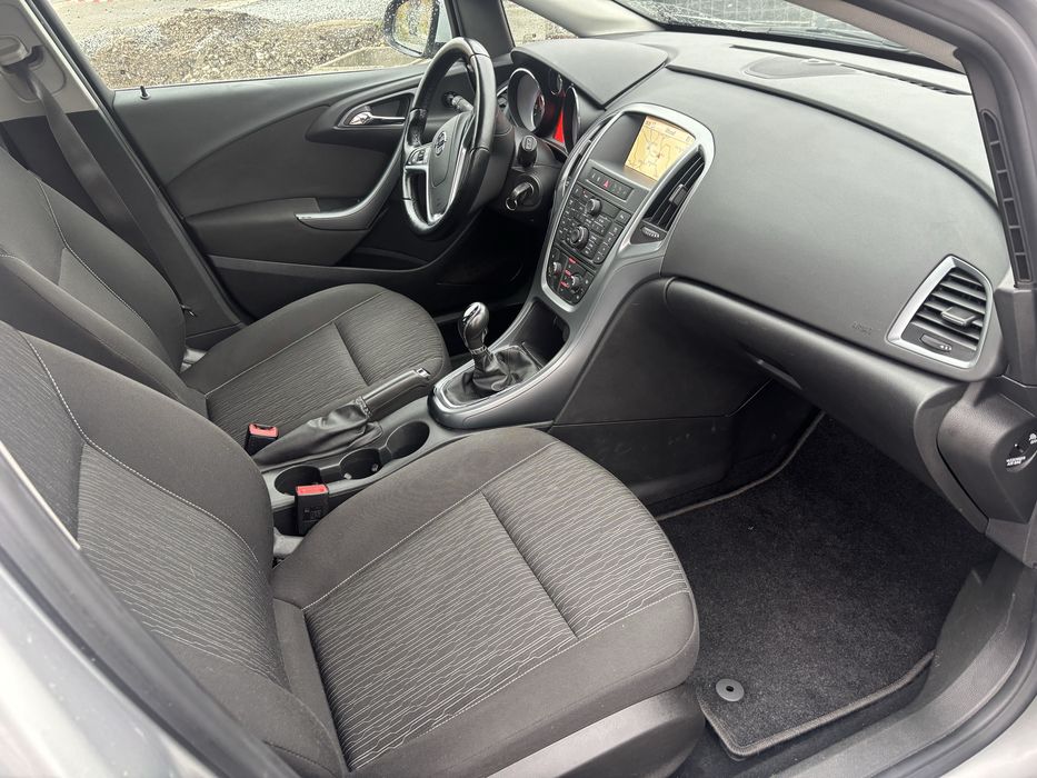 OPEL Astra 2013 — imagine 5