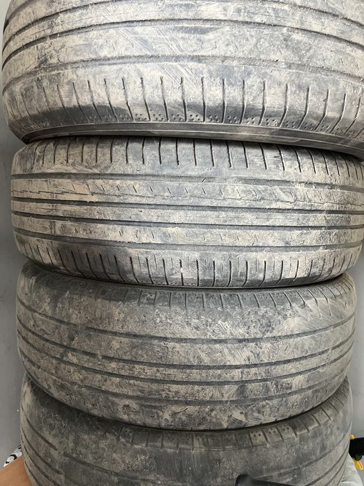 Шины летние 215/65/17 б/у YOKOHAMA BluEarth-A