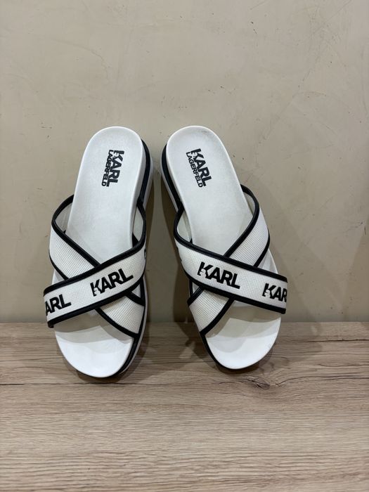 Чехли на Karl Lagerfeld