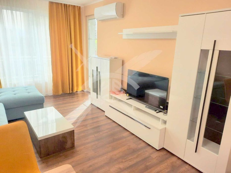 Продава се Двустаен апартамент в Пловдив, Гагарин - 65 кв.м за 1985 €/кв.м - Снимка #1