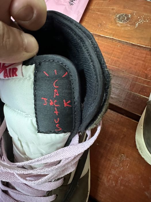 Vând Jordan 1 Retro Travis Scott Mocha