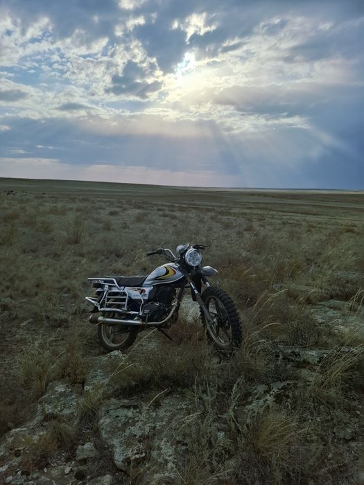 Мотоцикл 200 куб