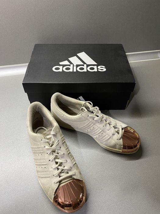 39.5 маратонки Adidas велур