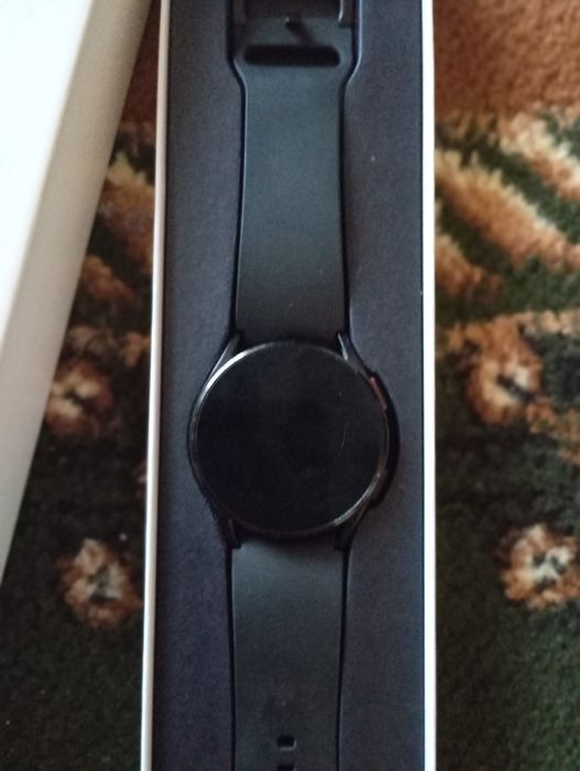 Galaxy watch 4 (PVH4)