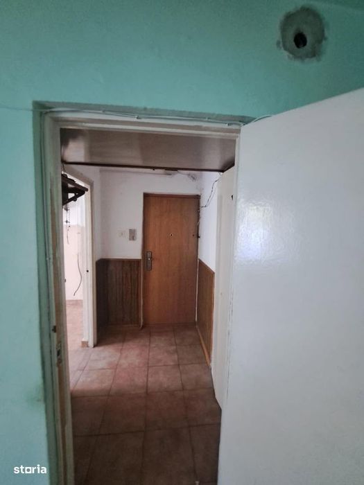 Apartament 2 camere , Aleea Clabucet , et. 2 50 mp , 58.000 euro neg.