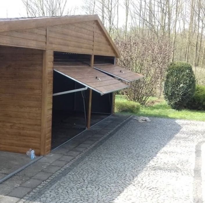 Garaje auto pe structura metalica