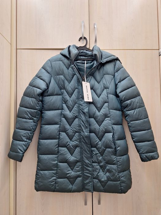 Дамско яке.   М-Л