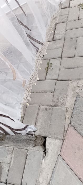 Тюль на окна продам  большую