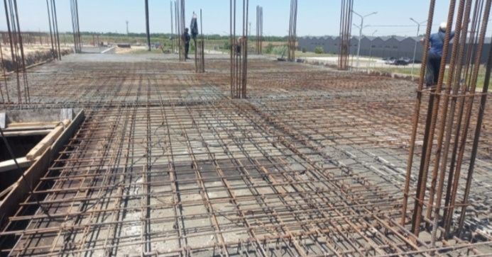 Заливаем фундамент Бригада