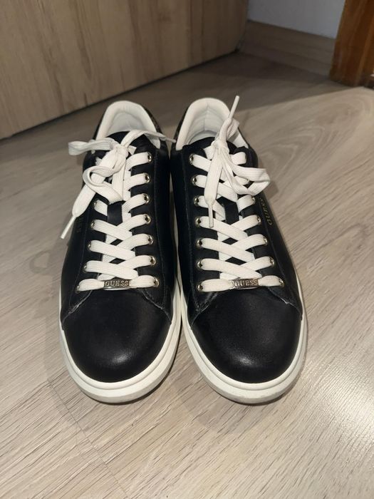 Черни кецове Guess