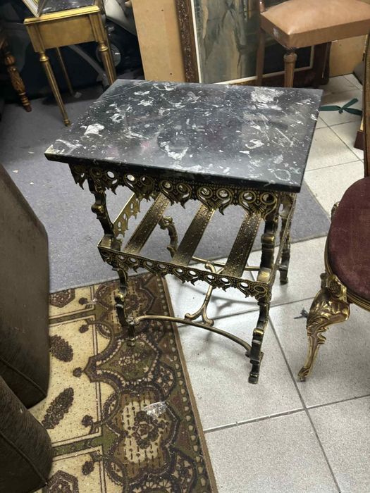 Старинни мебели антика